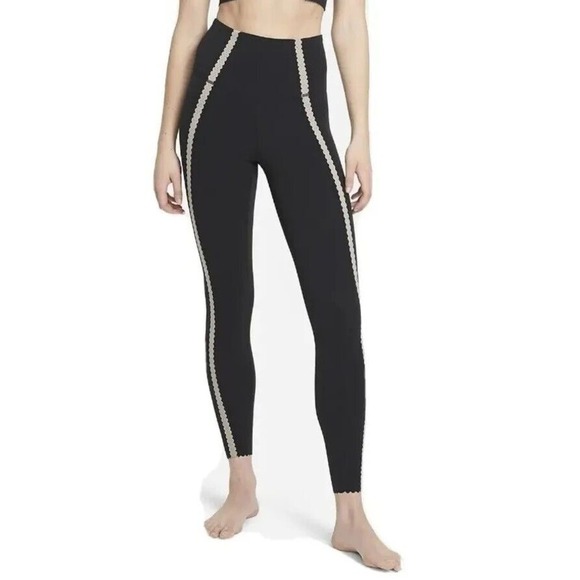 Nike YOGA LUXE High Waist 7/8 Length Leggings DA1061-010 WOMENS SIZE XXS - Picture 3 of 7